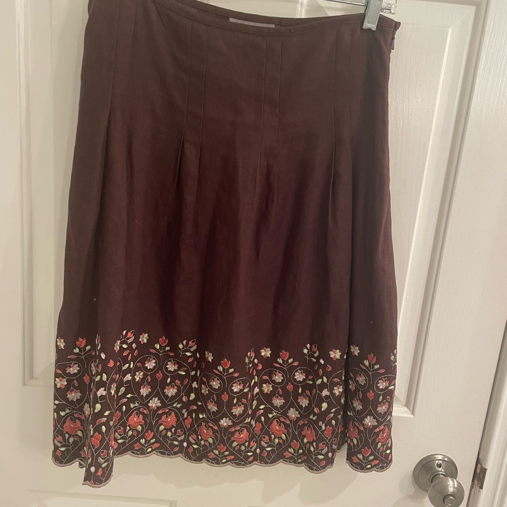 Ann Taylor Maroon Skirt with Floral Embroidery